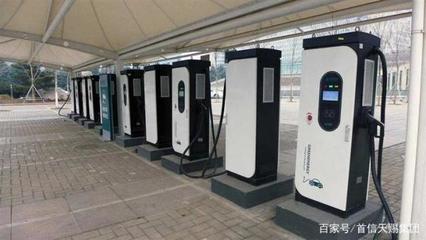 新能源汽車充電樁數量是美國的8倍，中國如何實現“換道超車”？